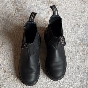 Blundstone Black Leather Lug Sole Boots